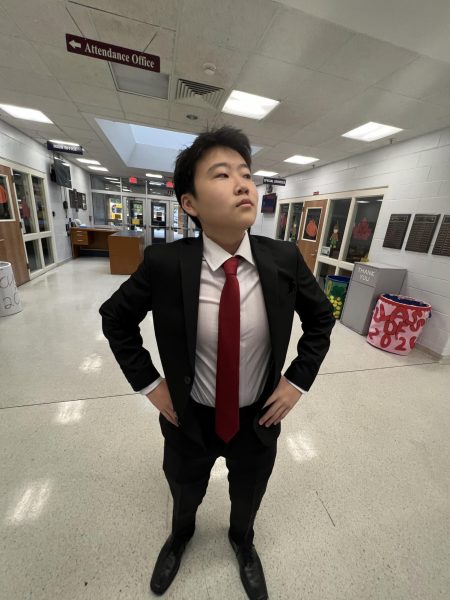 Kevin Yun poses right before the beginning of SJMUN XXV. 